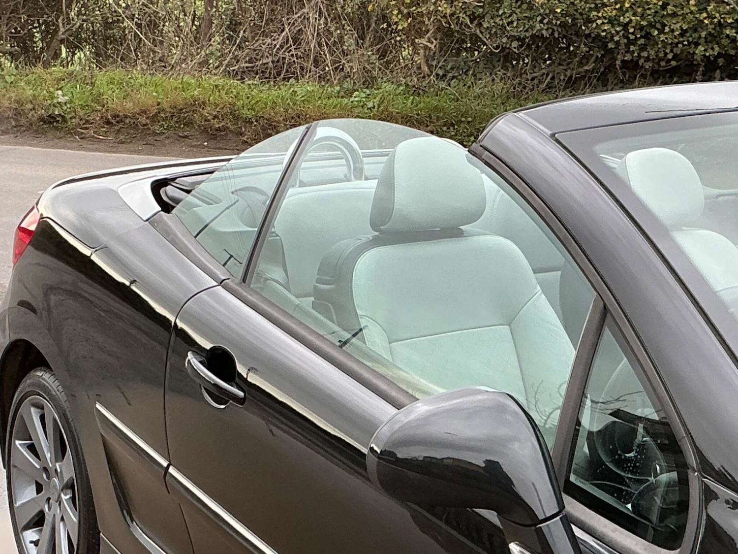 Used Peugeot 207 2012 for sale - 76858845: Photo 12