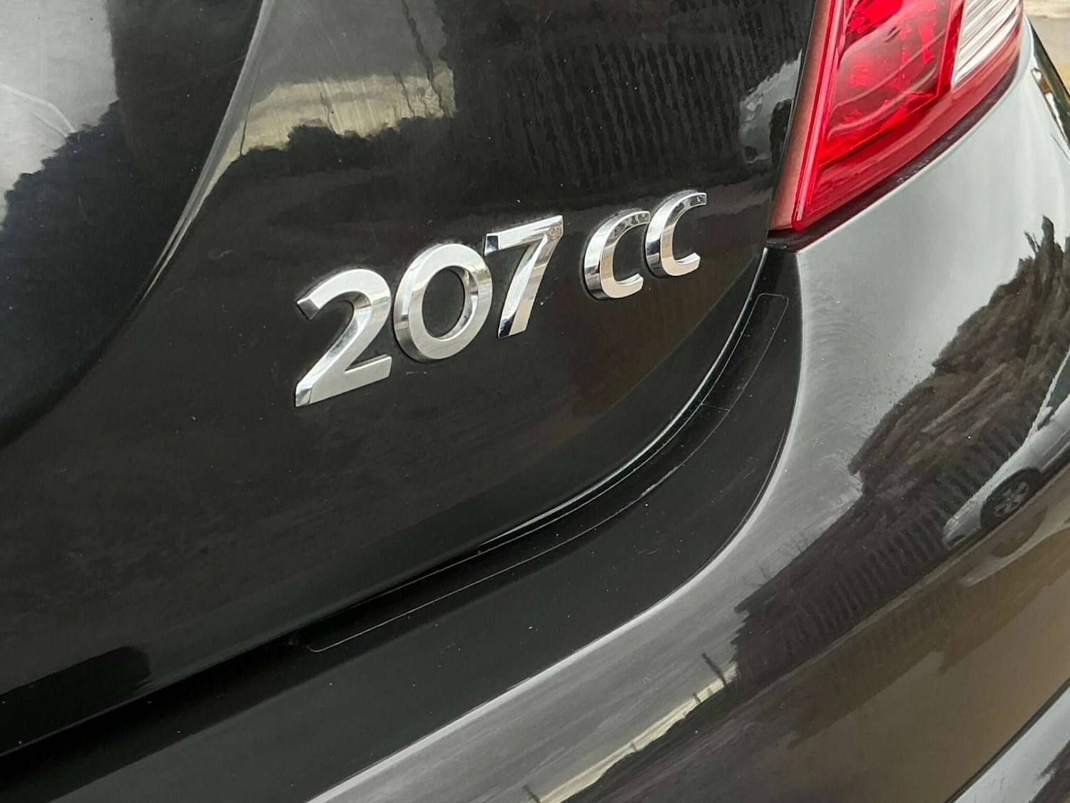 Used Peugeot 207 2012 for sale - 76858845: Photo 17