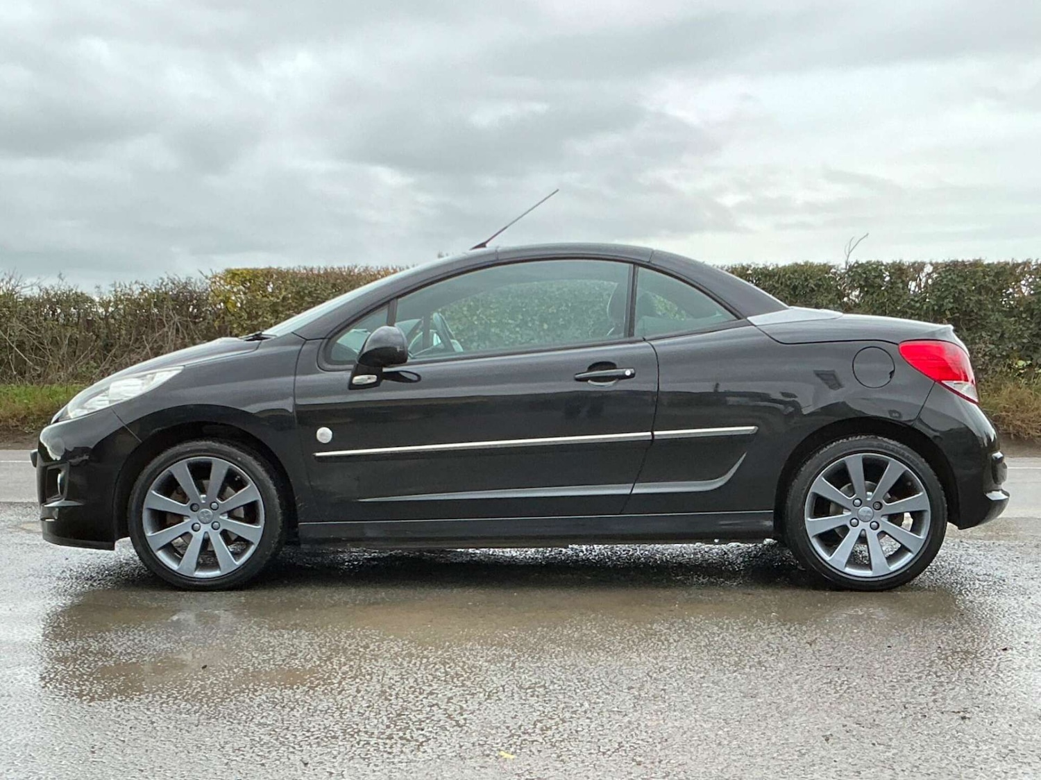Used Peugeot 207 2012 for sale - 76858845: Photo 29