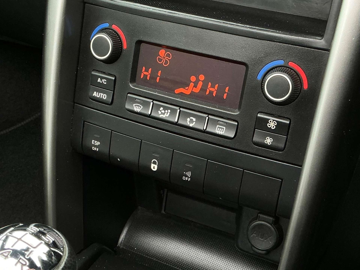 Used Peugeot 207 2012 for sale - 76858845: Photo 47