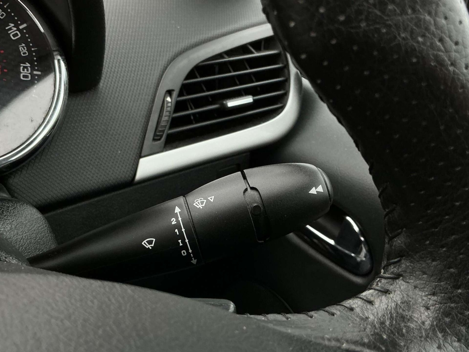 Used Peugeot 207 2012 for sale - 76858845: Photo 50