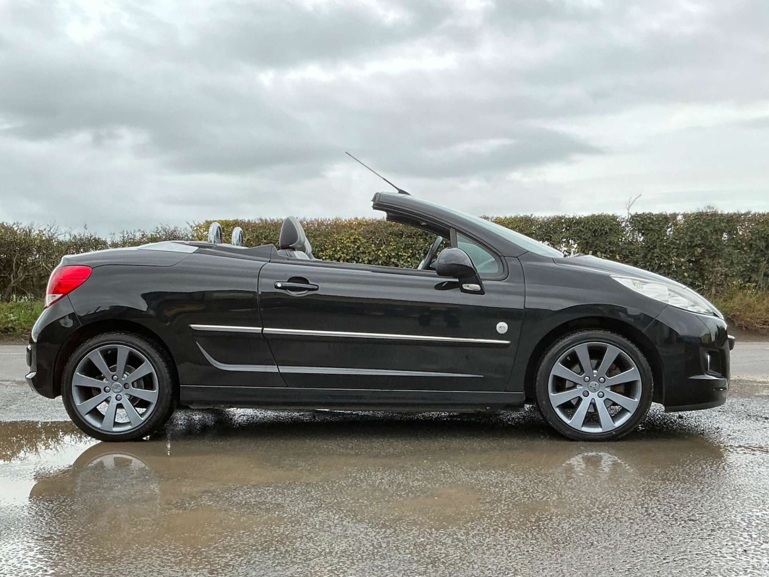 Used Peugeot 207 2012 for sale - 76858845: Photo 6