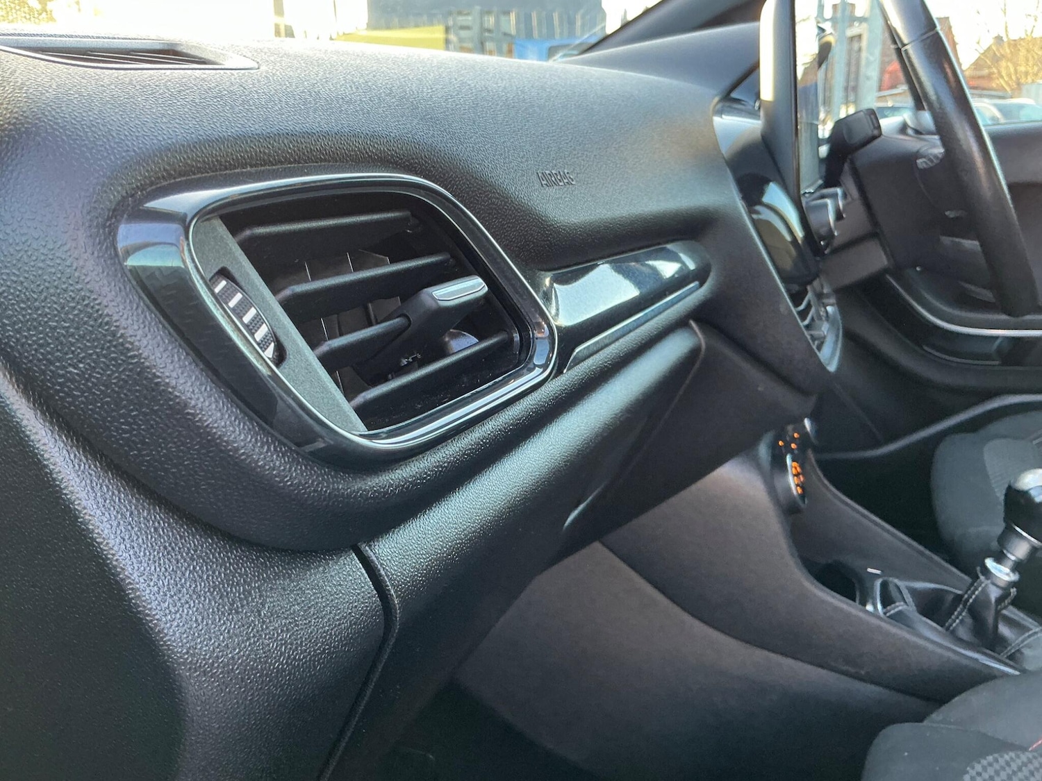 Used Ford Fiesta 2018 for sale - 76606989: Photo 38