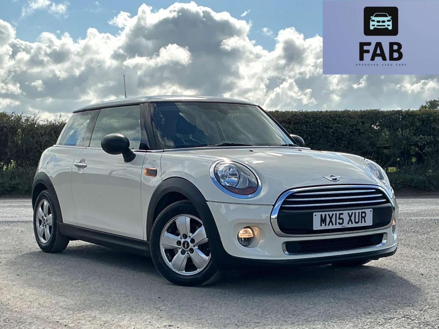 Used MINI Hatch 2015 for sale - 76858860: Photo 1