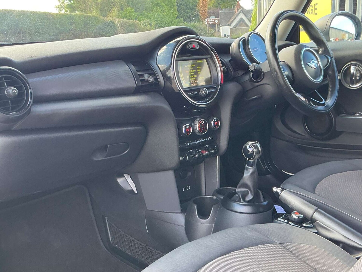 Used MINI Hatch 2015 for sale - 76858860: Photo 37