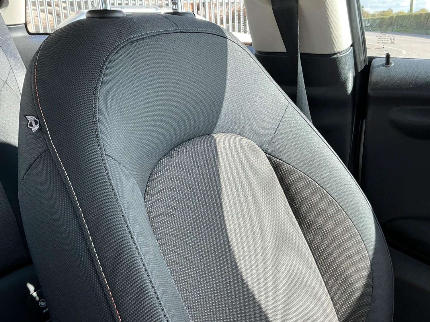 Used MINI Hatch 2015 for sale - 76858860: Photo 40