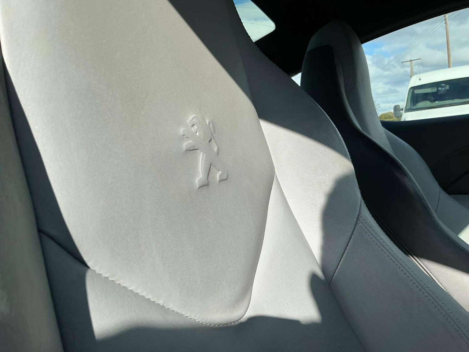 Used Peugeot RCZ 2015 for sale - 76858867: Photo 34