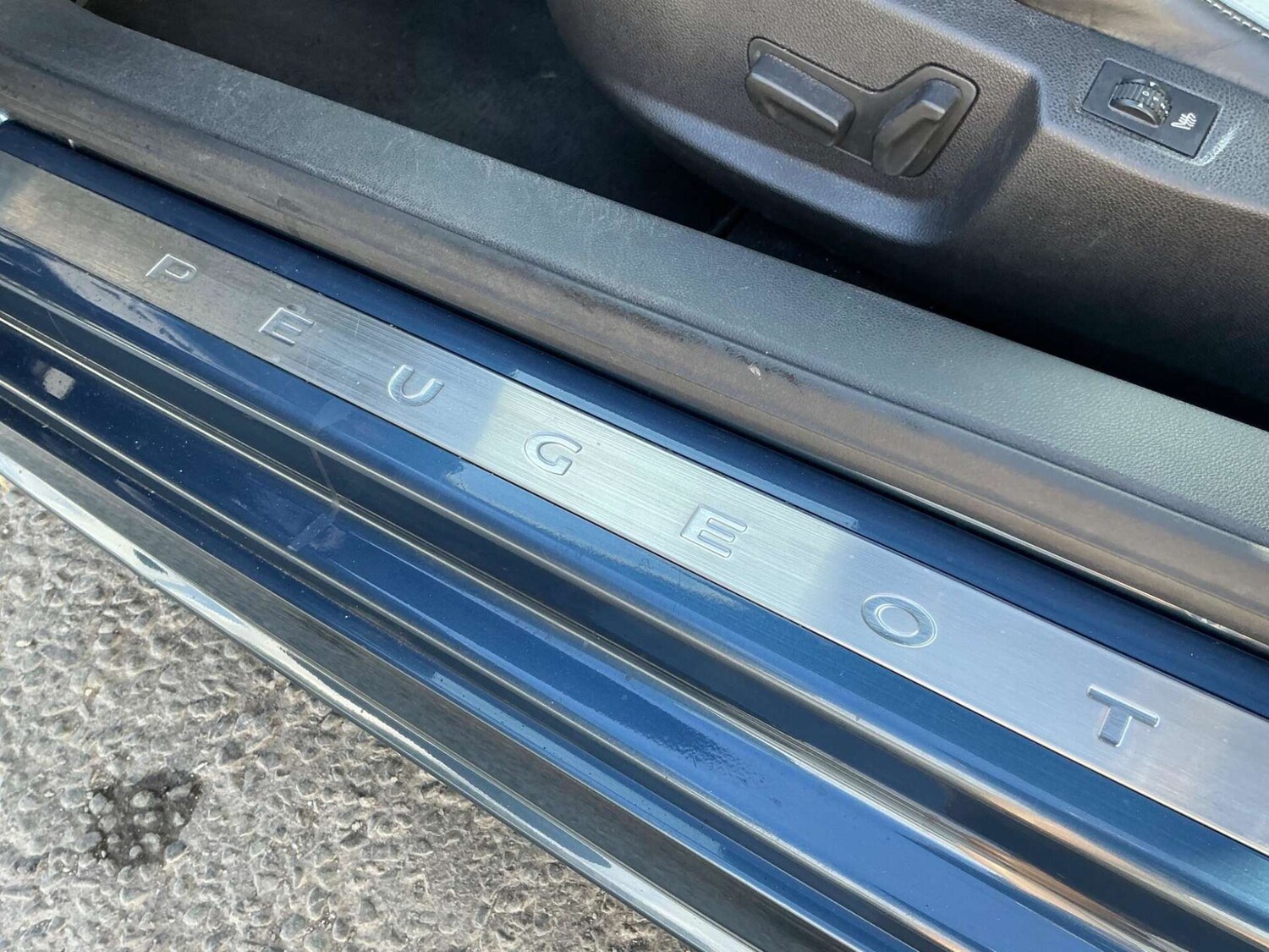 Used Peugeot RCZ 2015 for sale - 76858867: Photo 40