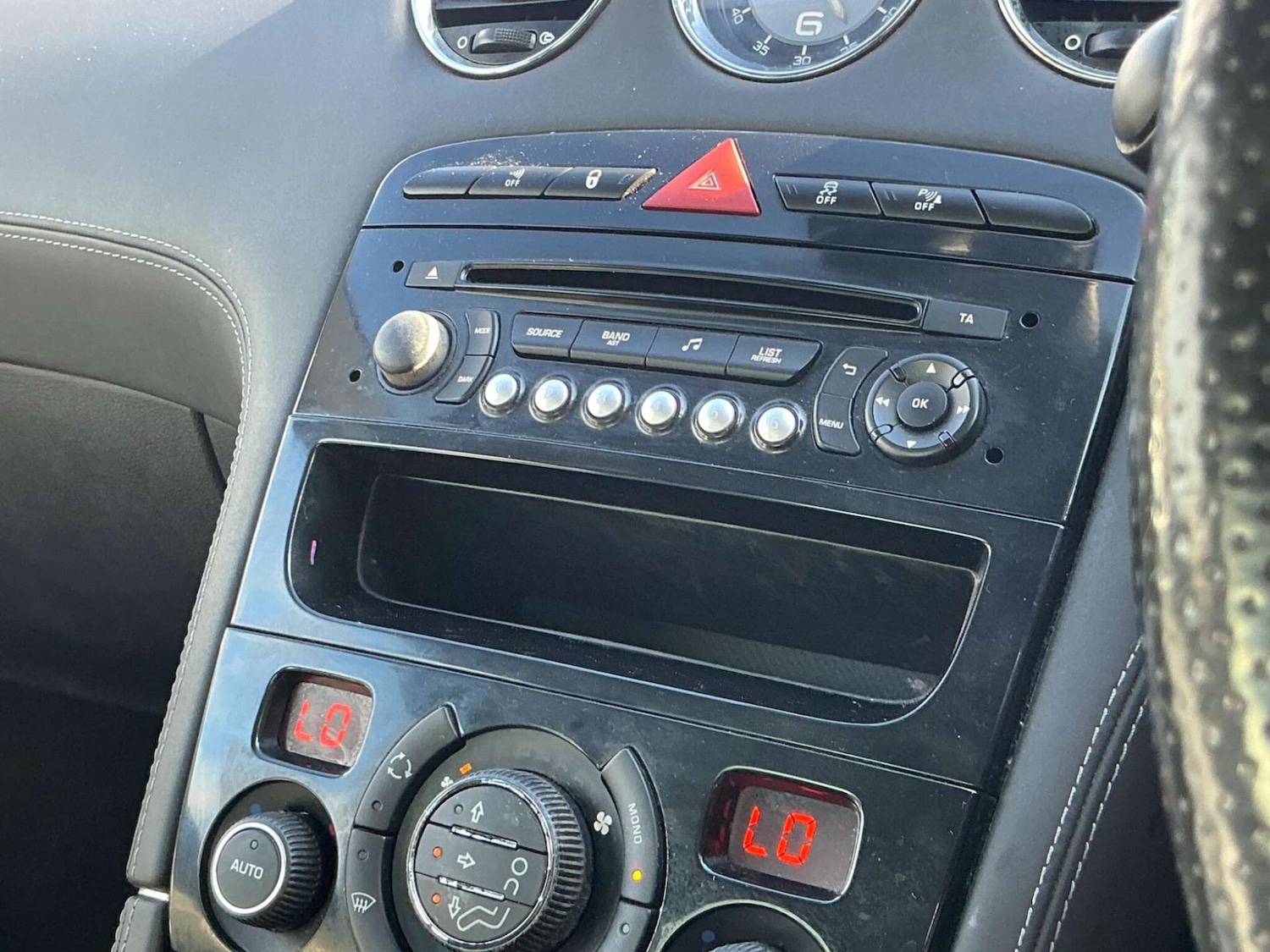 Used Peugeot RCZ 2015 for sale - 76858867: Photo 5