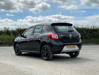 Used Dacia Sandero 2014 for sale - 78817262: Photo