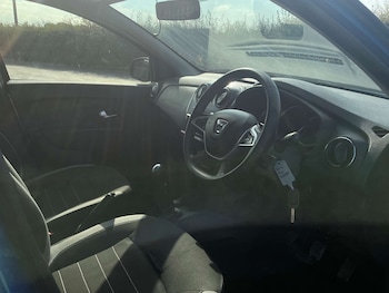Used Dacia Sandero 2018 for sale - 79489767: Photo