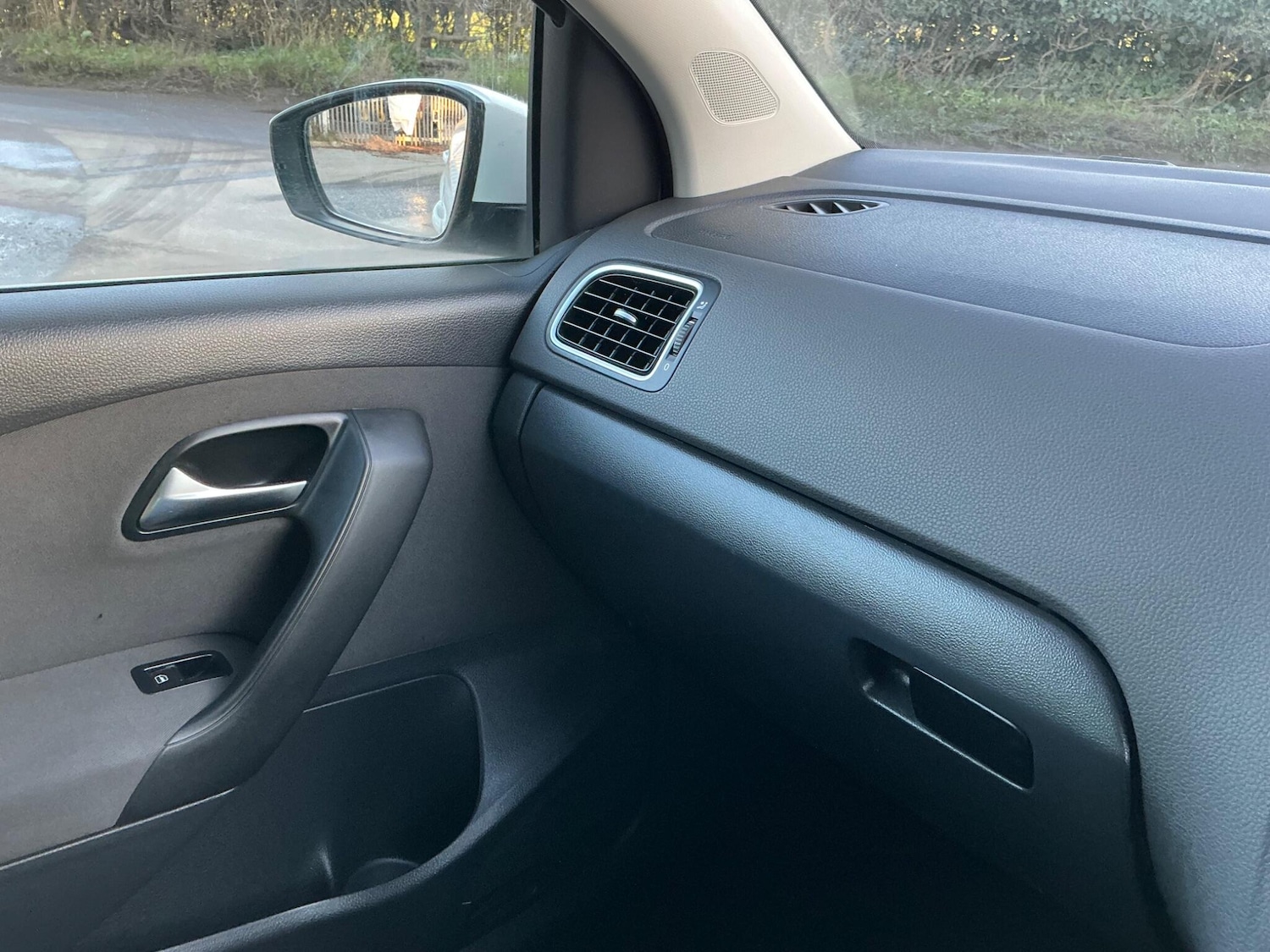 Used Volkswagen Polo 2012 for sale - 76658146: Photo 49