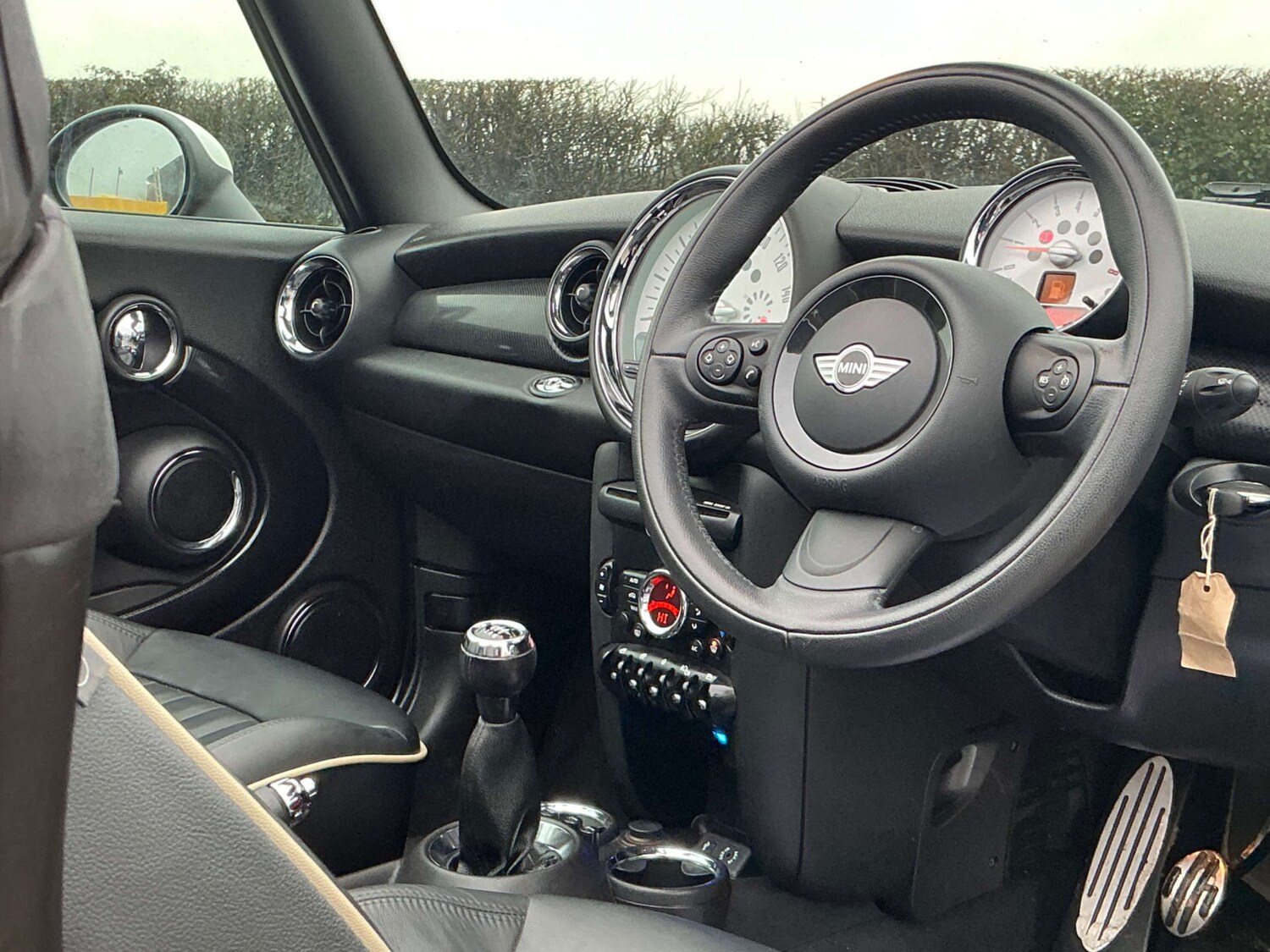 Used MINI Convertible 2013 for sale - 77469955: Photo 25