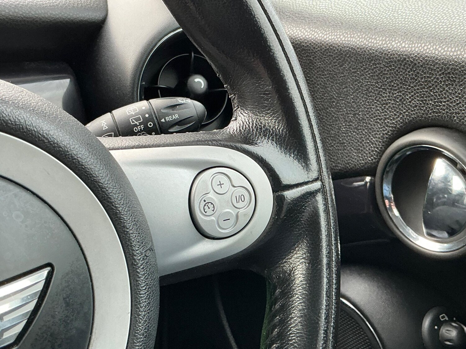 Used MINI Hatch 2010 for sale - 76689777: Photo 42