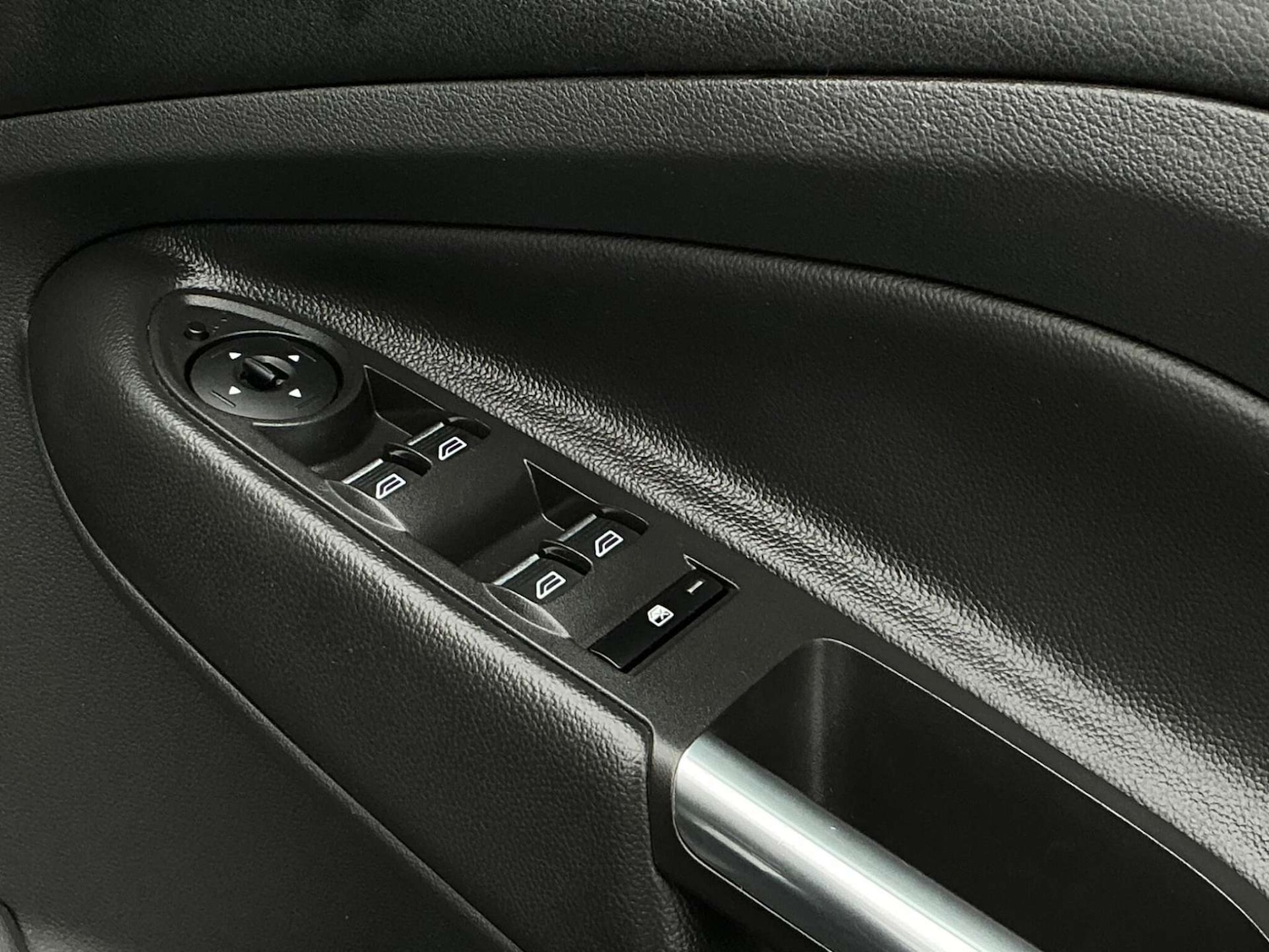 Used Ford Kuga 2017 for sale - 76858839: Photo 33