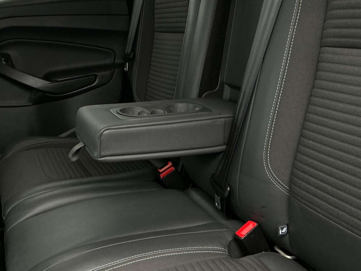 Used Ford Kuga 2017 for sale - 76858839: Photo 39