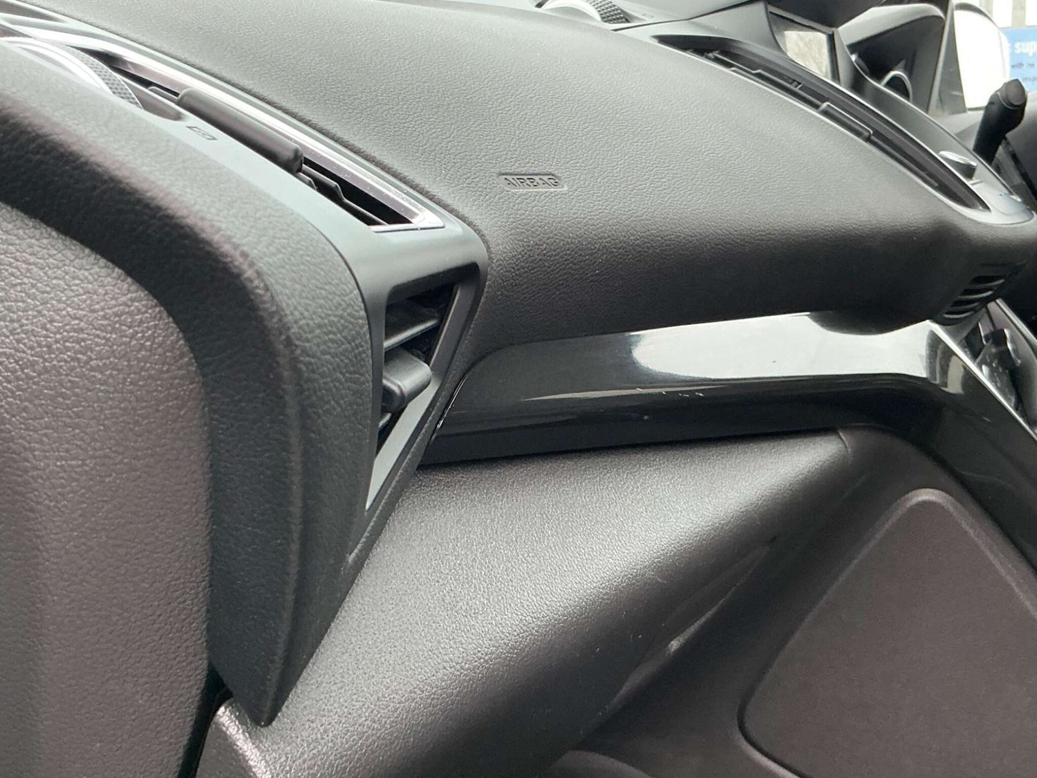 Used Ford Kuga 2017 for sale - 76858839: Photo 40