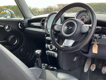 Used MINI Hatch 2009 for sale - 78190054: Photo