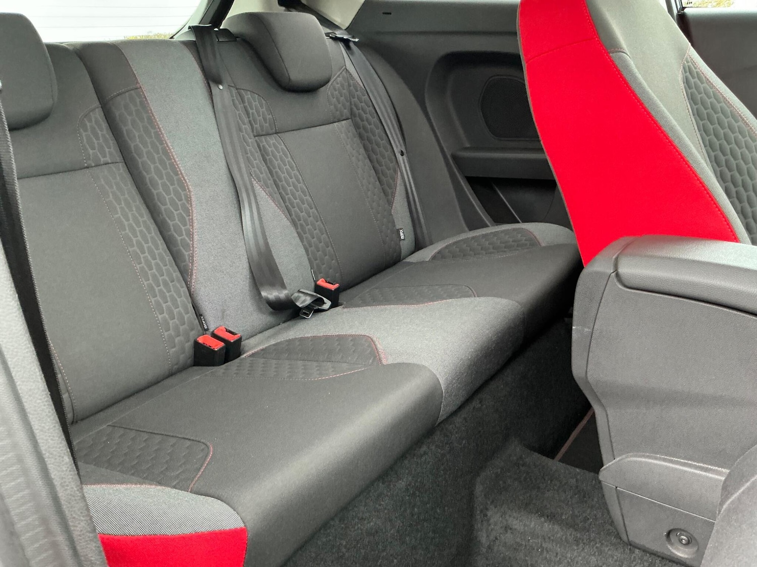 Used Ford Fiesta 2015 for sale - 76550600: Photo 19