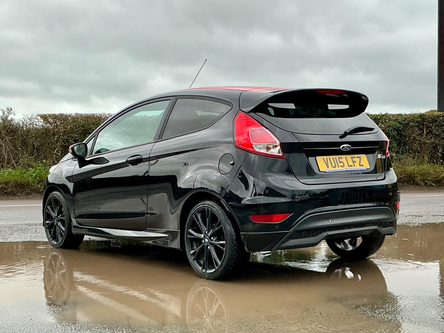 Used Ford Fiesta 2015 for sale - 76550600: Photo 32