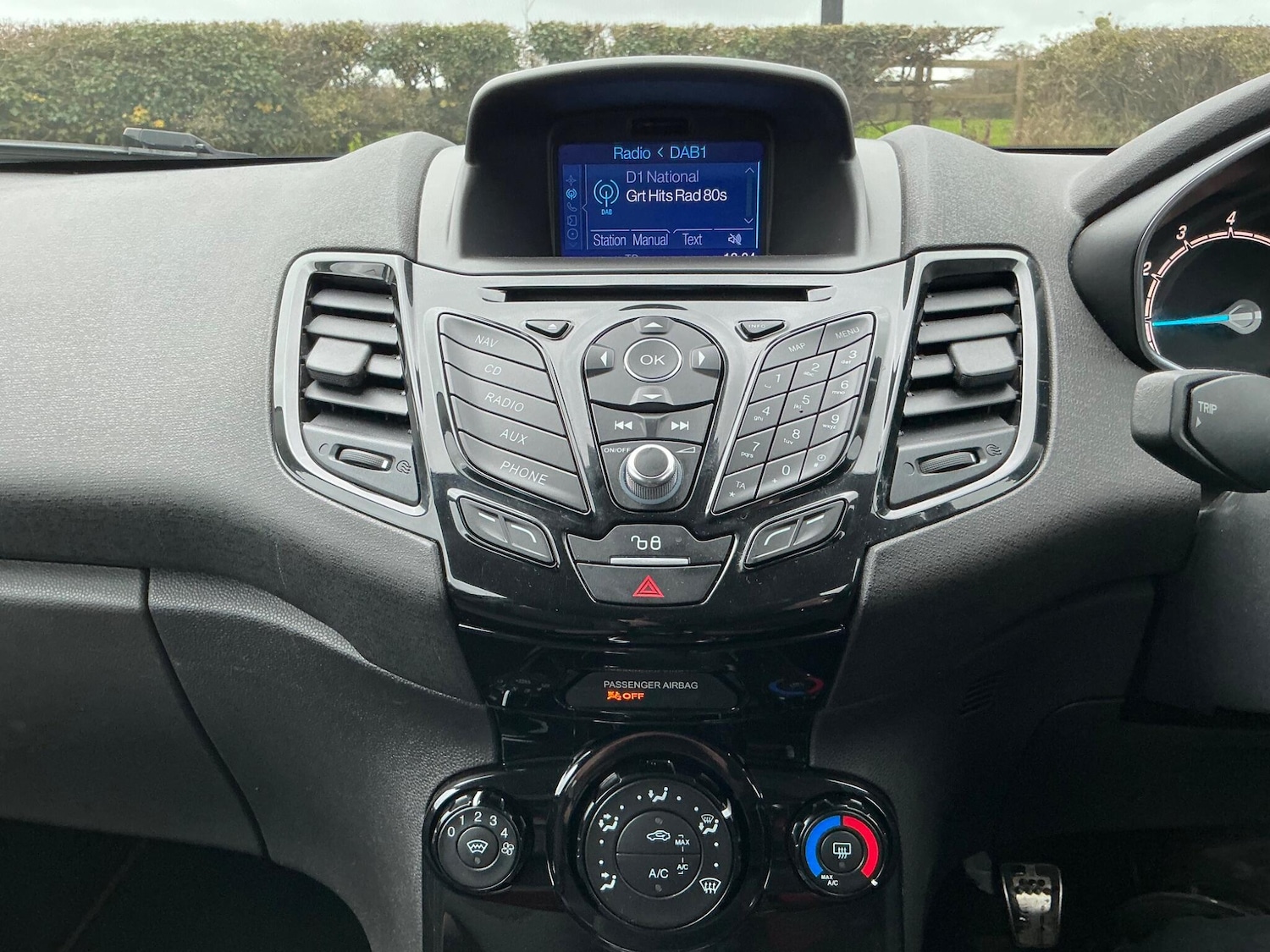 Used Ford Fiesta 2015 for sale - 76550600: Photo 48