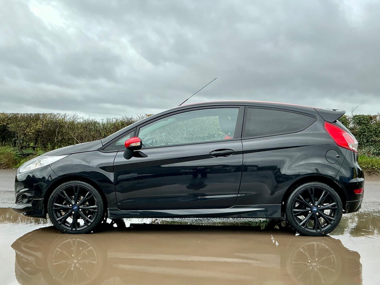 Used Ford Fiesta 2015 for sale - 76550600: Photo 6