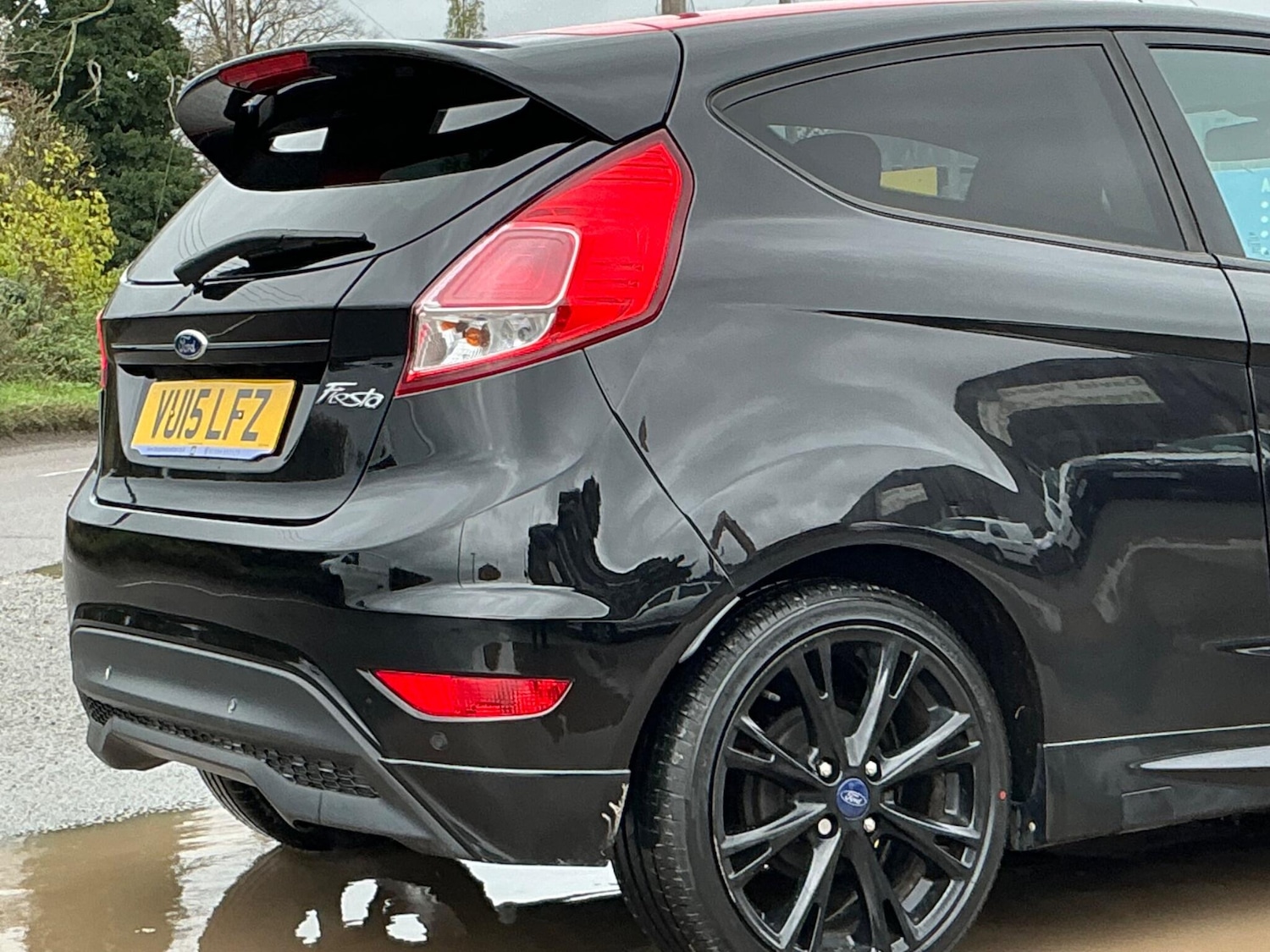 Used Ford Fiesta 2015 for sale - 76550600: Photo 9