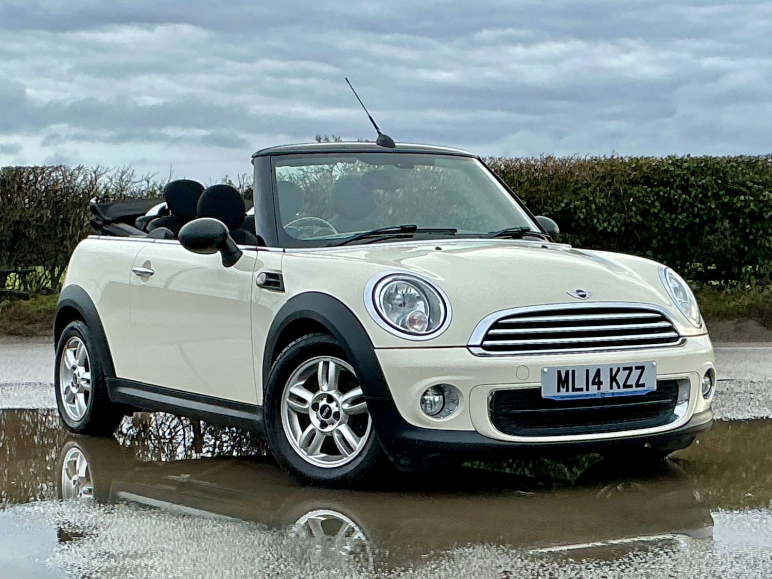 Used MINI Convertible 2014 for sale - 77195860: Photo 10