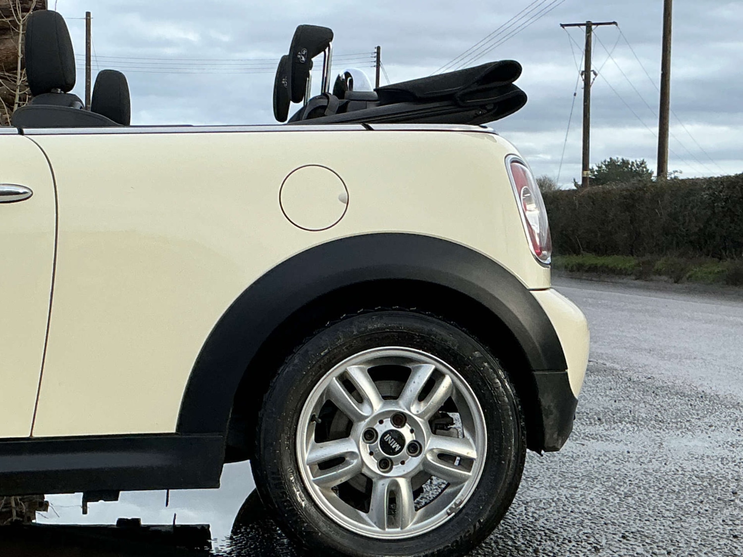 Used MINI Convertible 2014 for sale - 77195860: Photo 29