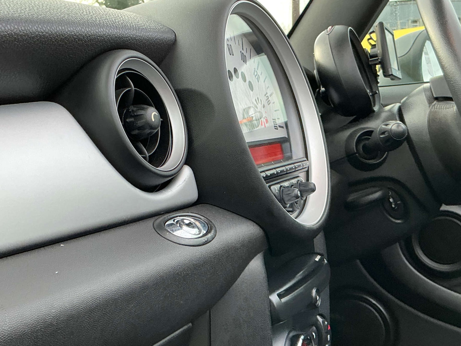 Used MINI Convertible 2014 for sale - 77195860: Photo 40