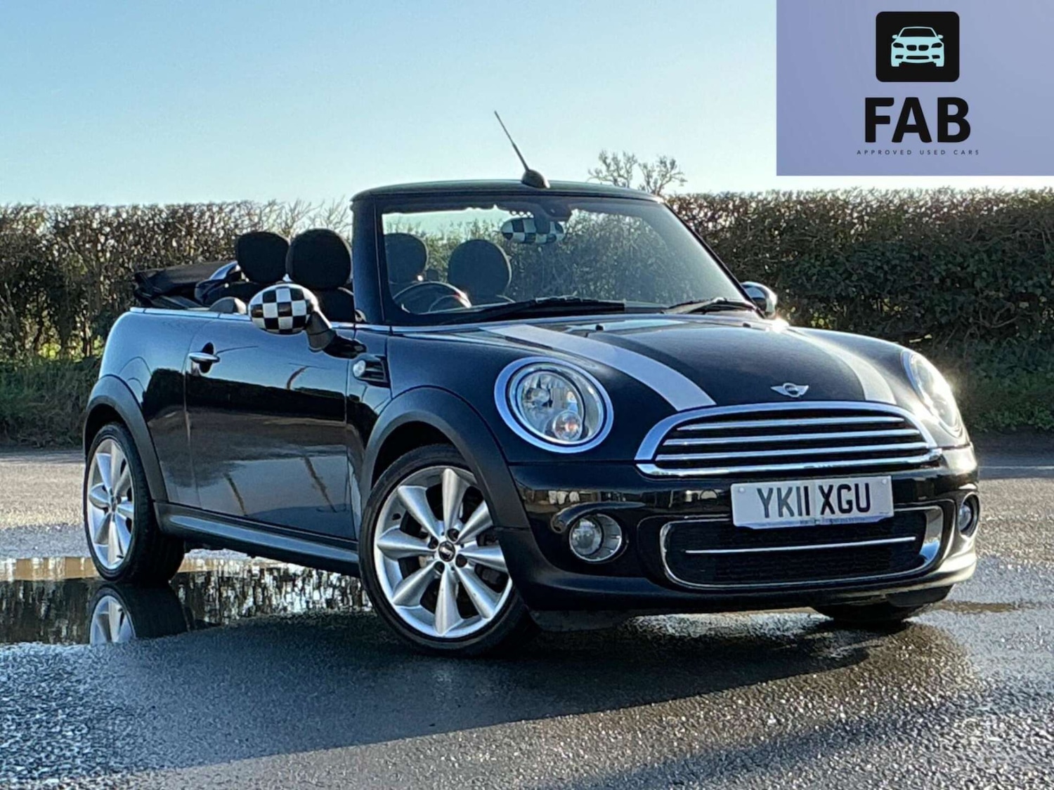 Used MINI Convertible 2011 for sale - 76858857: Photo 1
