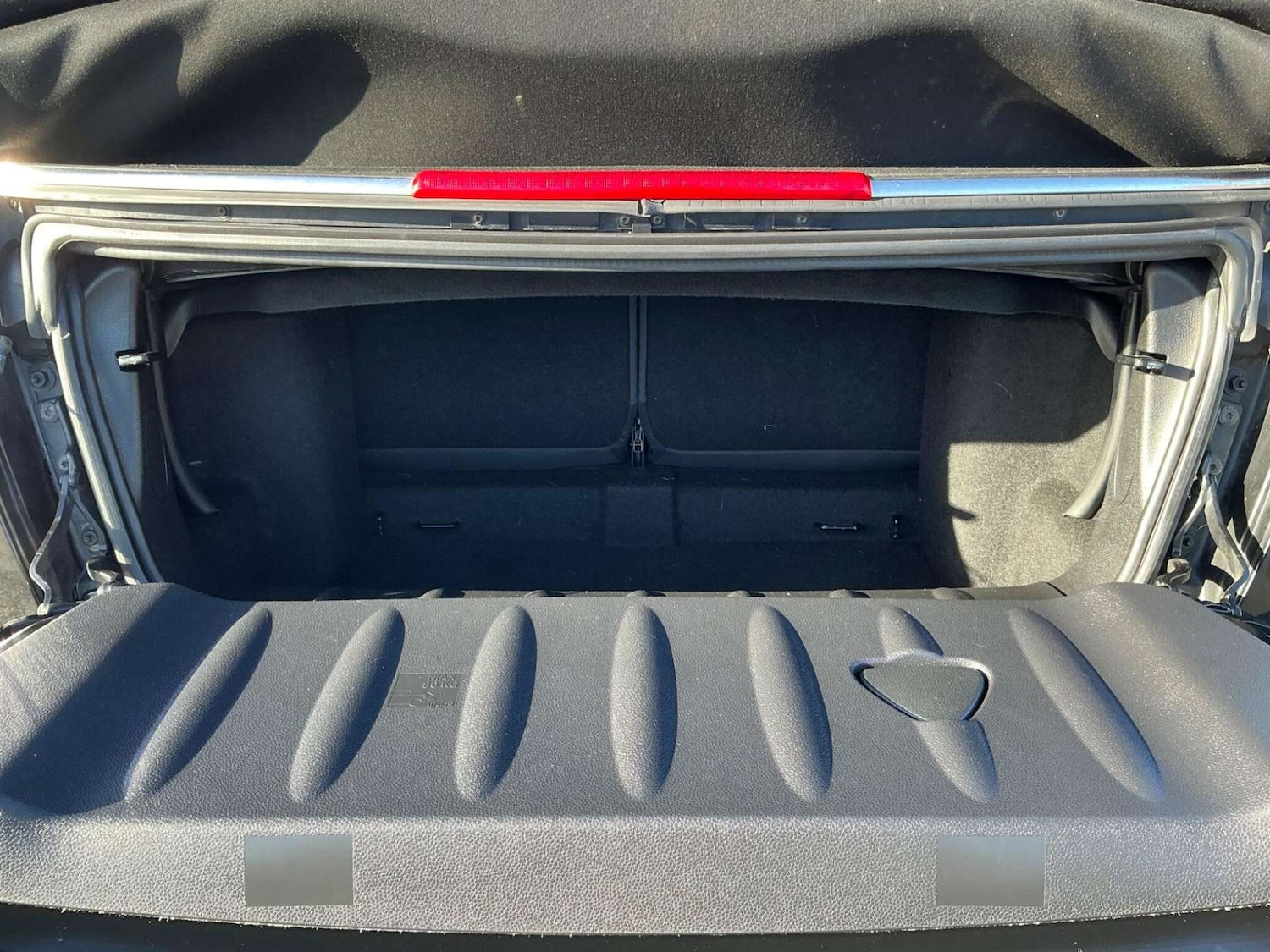 Used MINI Convertible 2011 for sale - 76858857: Photo 19