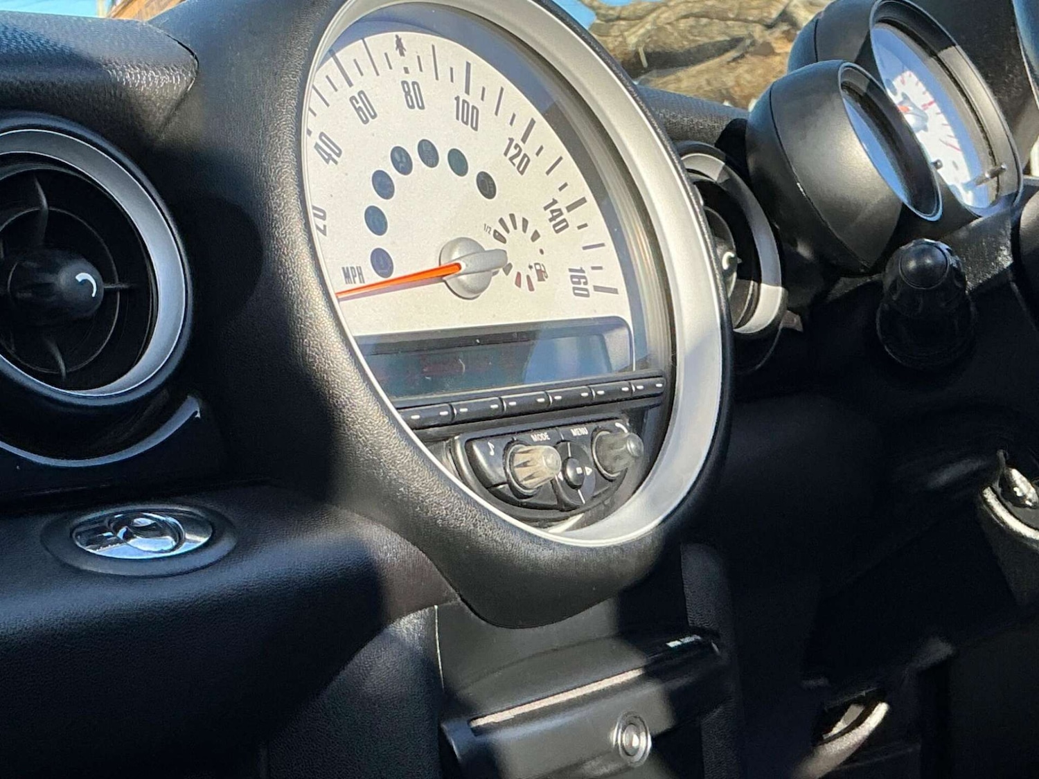 Used MINI Convertible 2011 for sale - 76858857: Photo 24