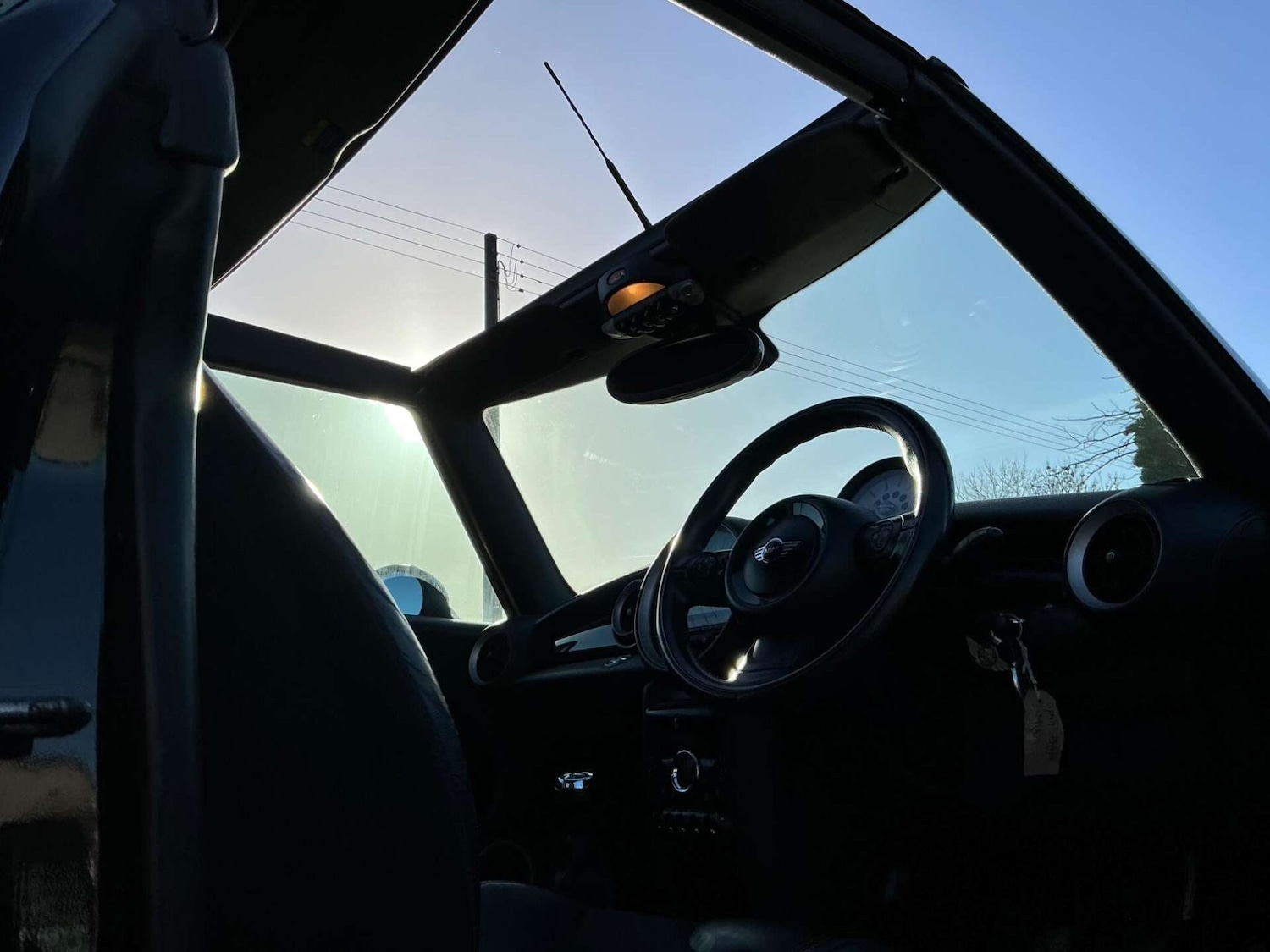 Used MINI Convertible 2011 for sale - 76858857: Photo 32