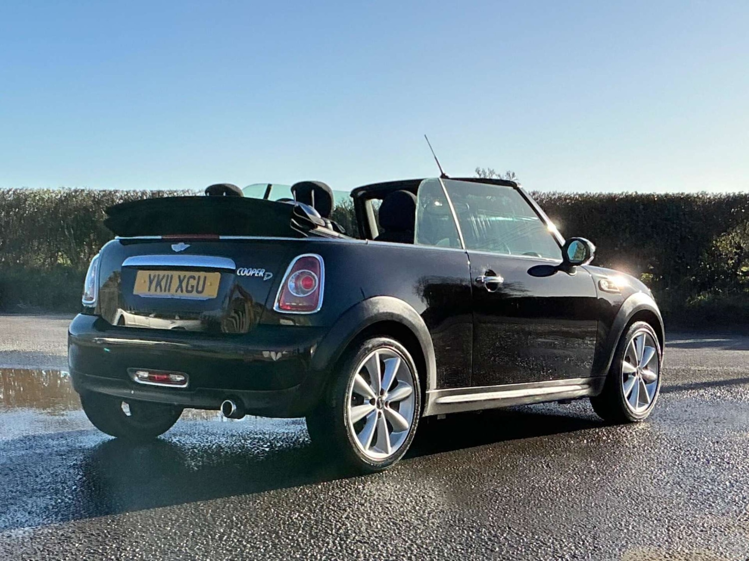 Used MINI Convertible 2011 for sale - 76858857: Photo 4