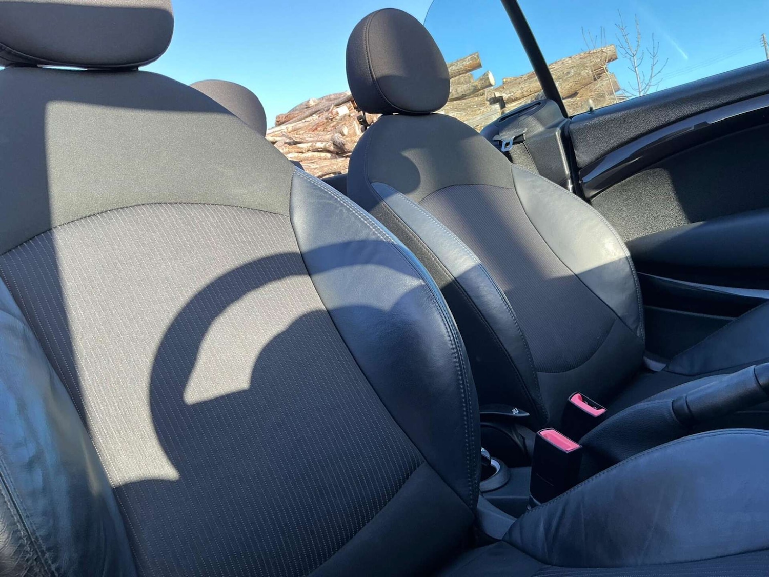 Used MINI Convertible 2011 for sale - 76858857: Photo 40