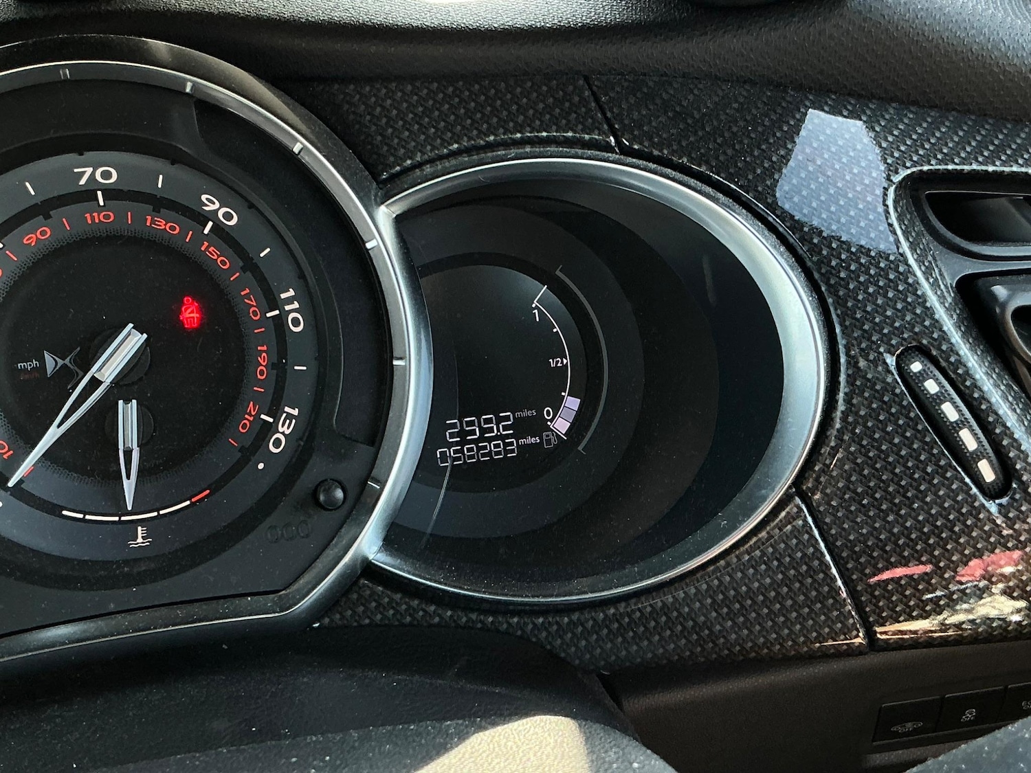 Used DS Automobiles DS 3 2016 for sale - 76370969: Photo 2