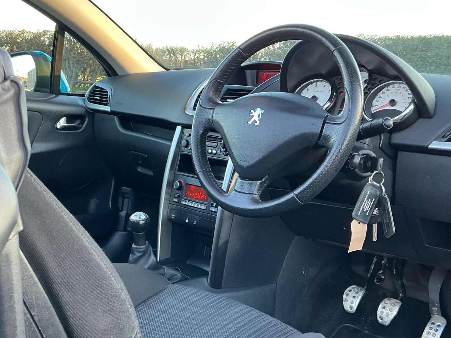 Used Peugeot 207 2012 for sale - 76858836: Photo 34