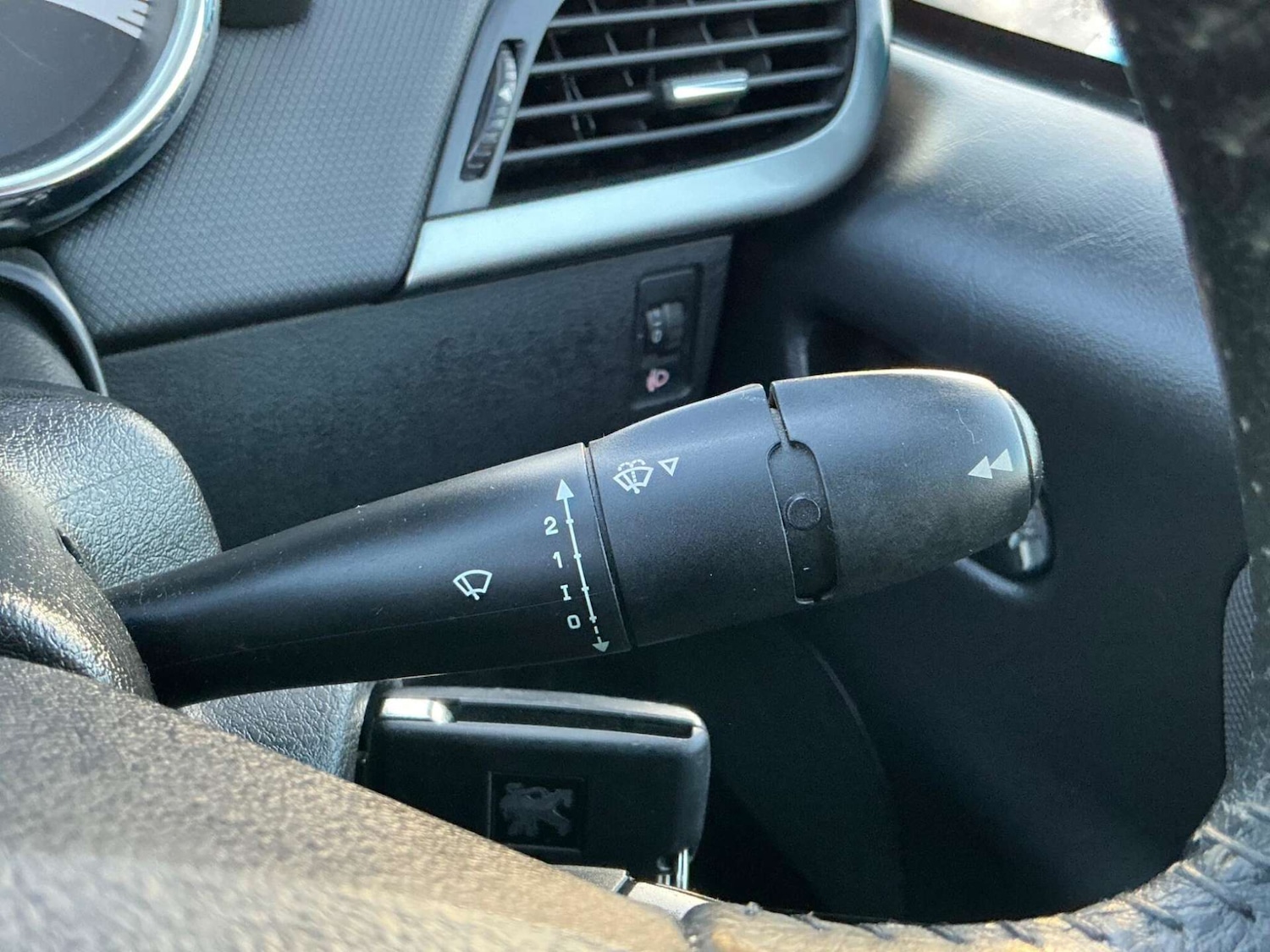 Used Peugeot 207 2012 for sale - 76858836: Photo 43