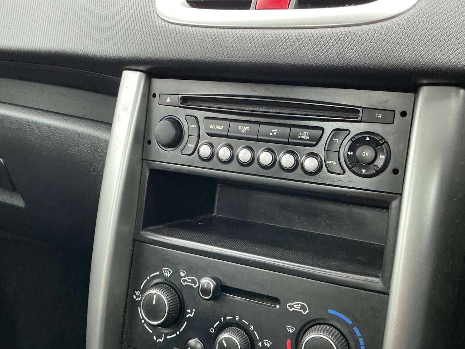 Used Peugeot 207 2014 for sale - 77523455: Photo 39