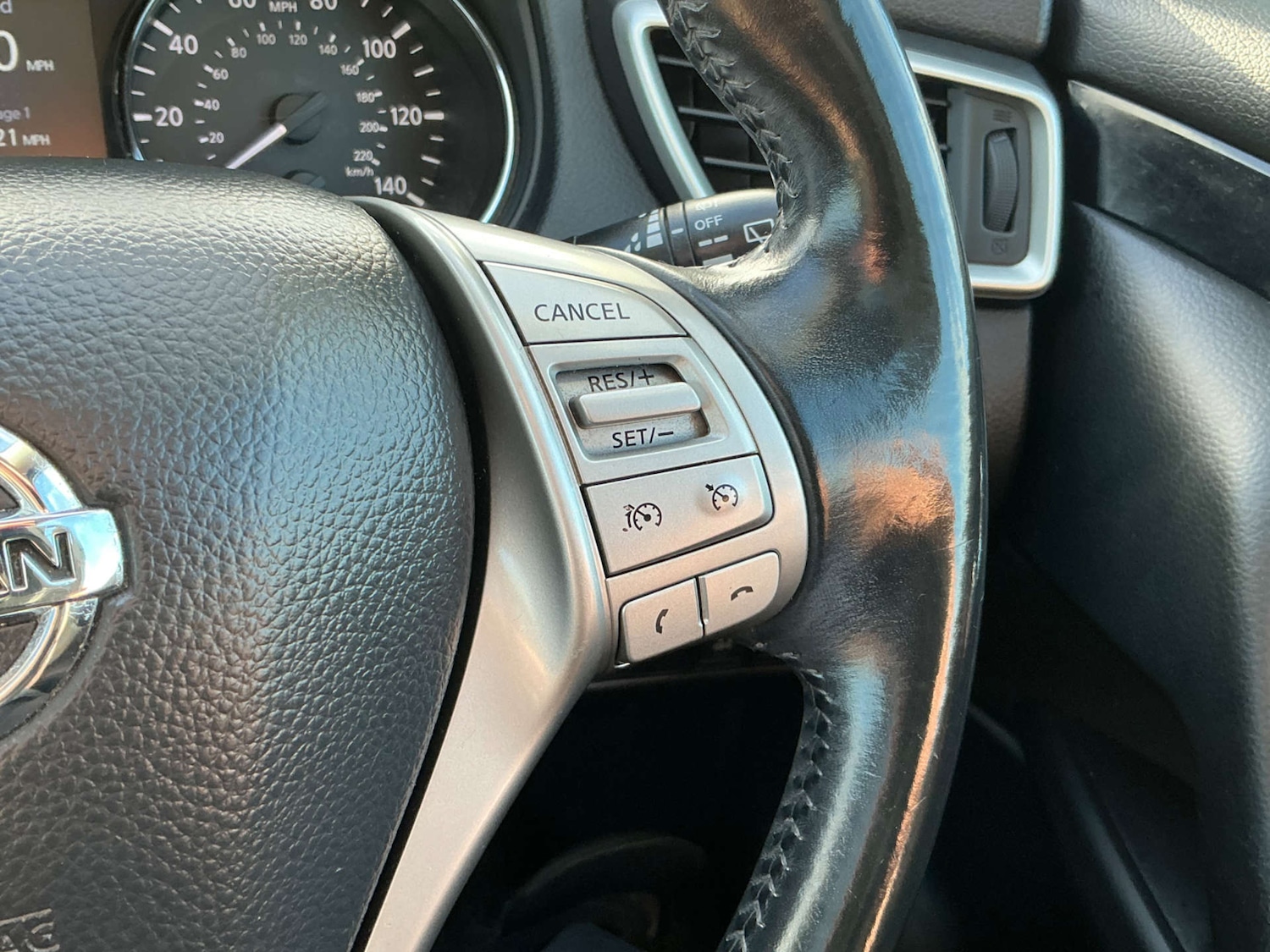 Used Nissan Qashqai 2014 for sale - 76894410: Photo 56