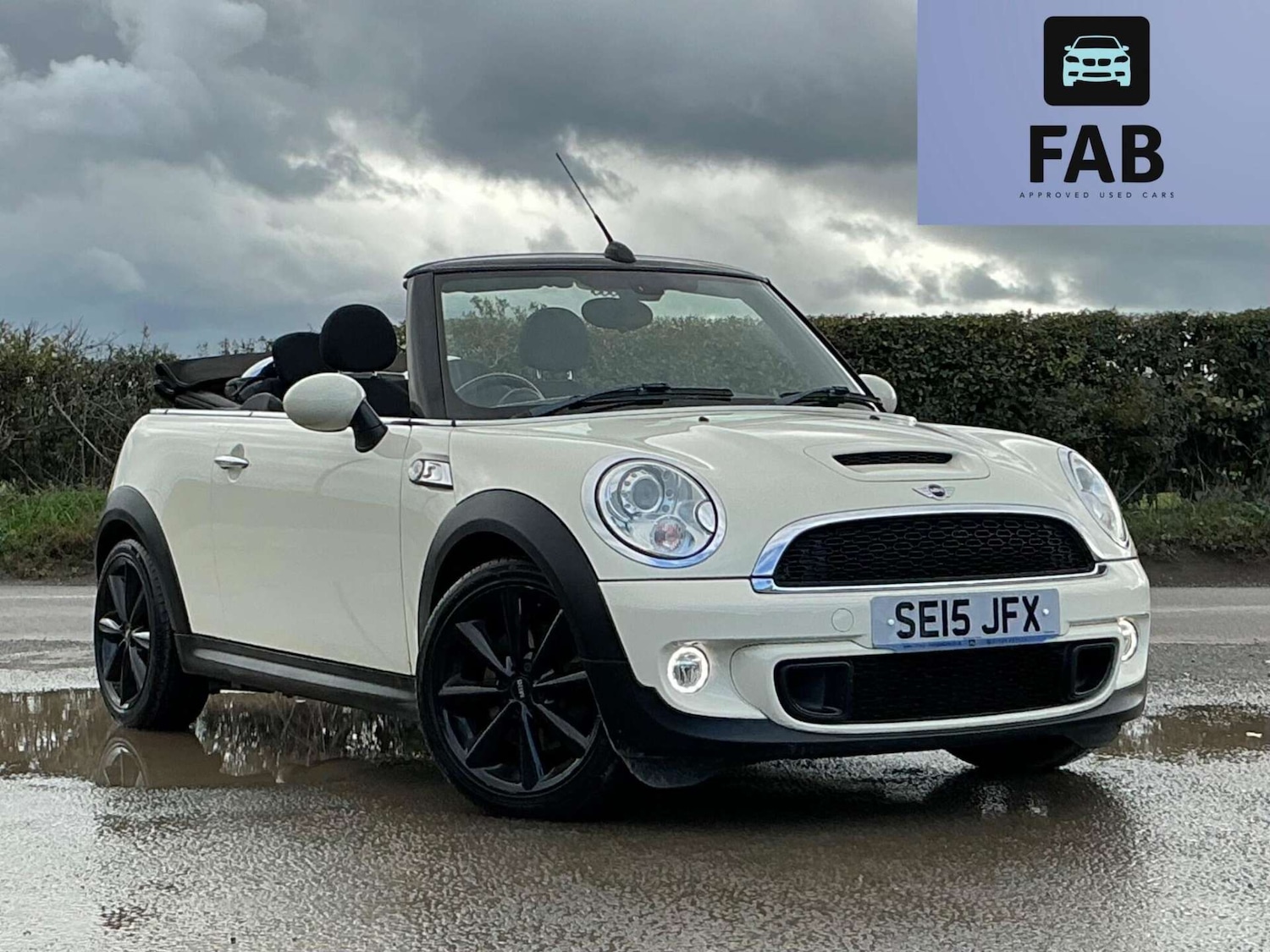 Used MINI Convertible 2015 for sale - 76858850: Photo 1