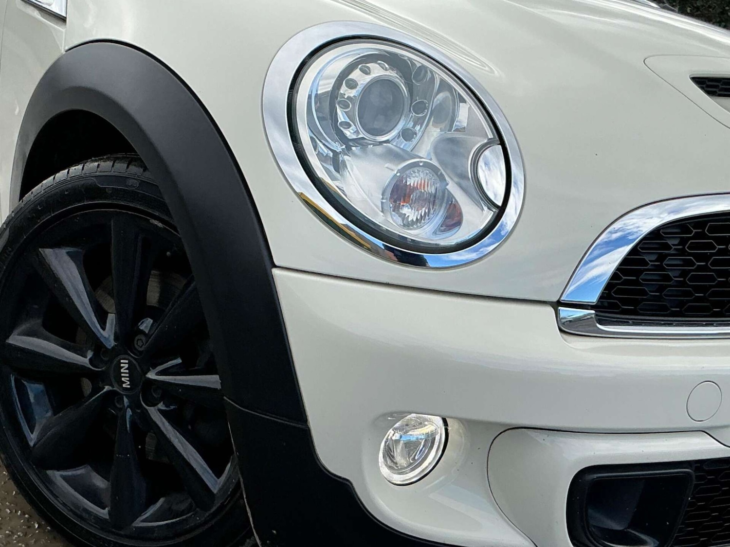 Used MINI Convertible 2015 for sale - 76858850: Photo 11