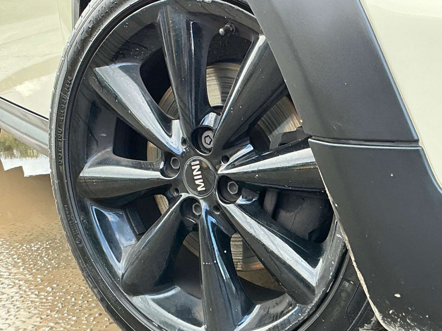 Used MINI Convertible 2015 for sale - 76858850: Photo 16