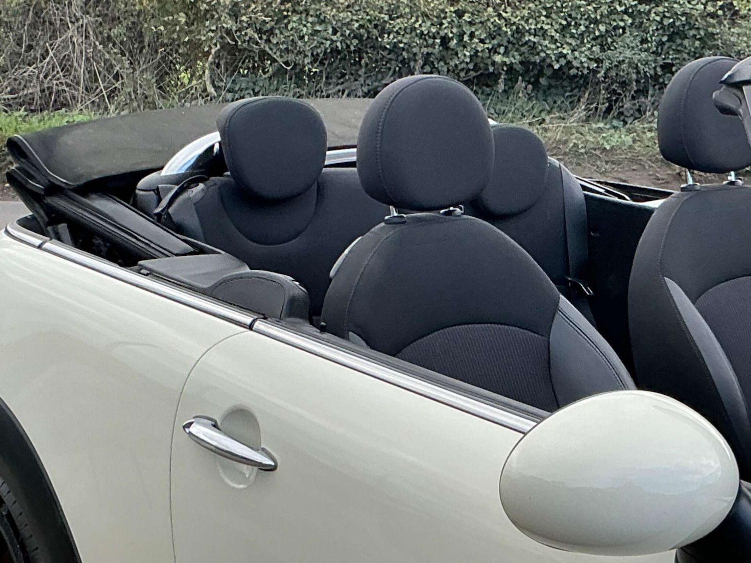 Used MINI Convertible 2015 for sale - 76858850: Photo 19