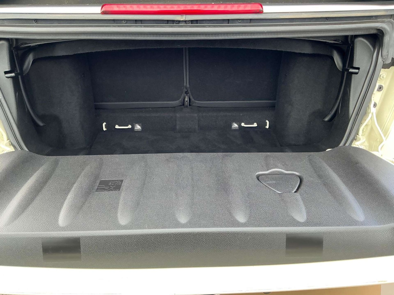 Used MINI Convertible 2015 for sale - 76858850: Photo 26