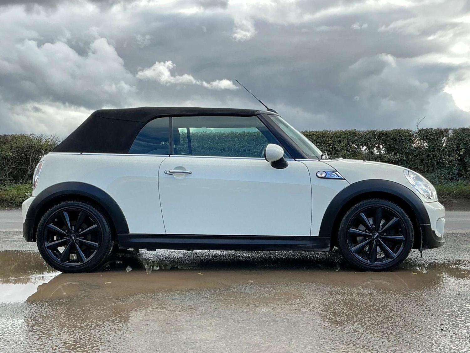 Used MINI Convertible 2015 for sale - 76858850: Photo 30