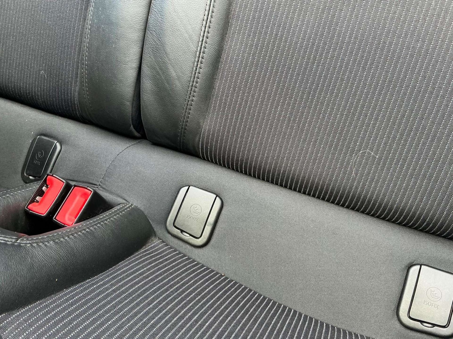 Used MINI Convertible 2015 for sale - 76858850: Photo 42