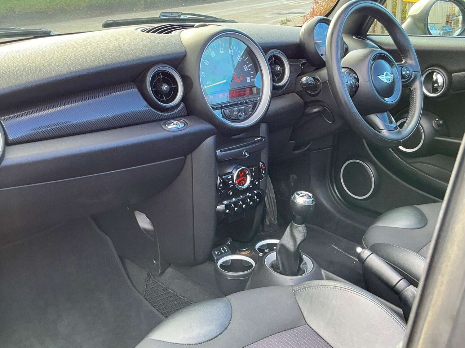 Used MINI Convertible 2015 for sale - 76858850: Photo 43