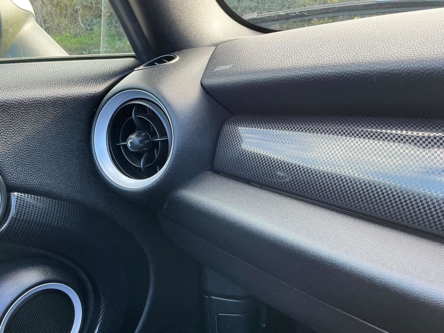 Used MINI Convertible 2015 for sale - 76858850: Photo 47